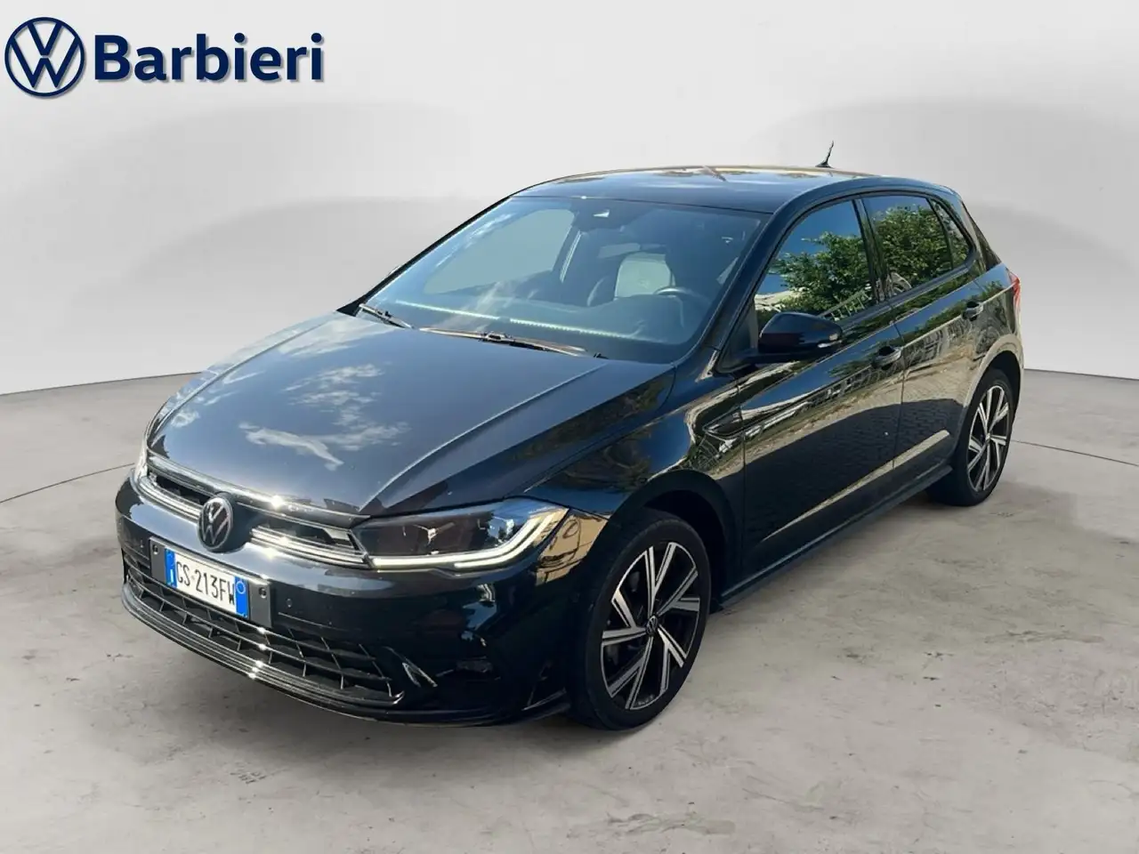 Volkswagen Polo 1.0 TSI 81kW R-Line DSG — photo 1 of 12
