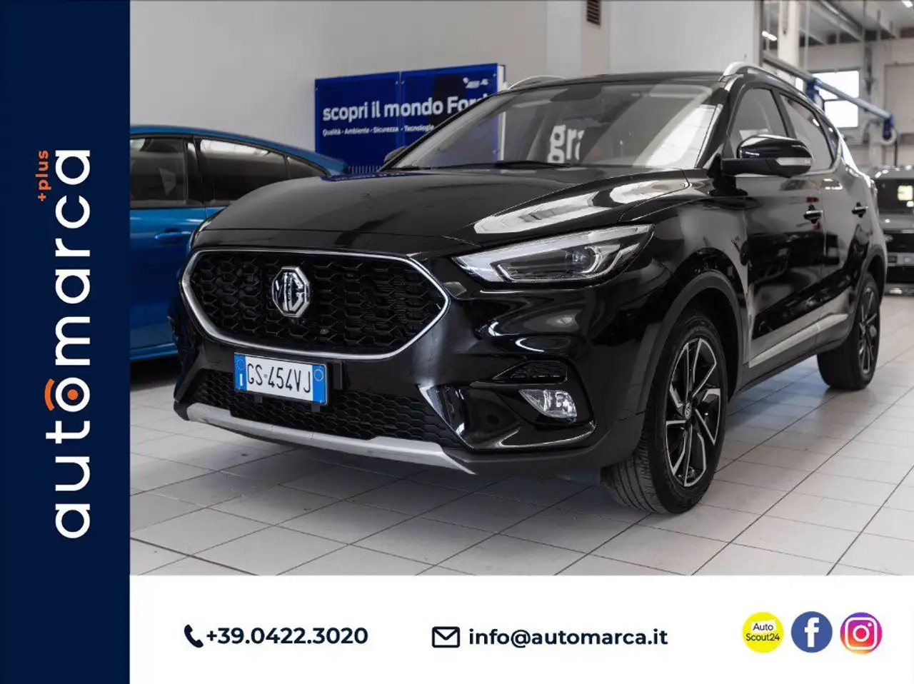 MG ZS 1.5 Luxury — photo 1 of 15