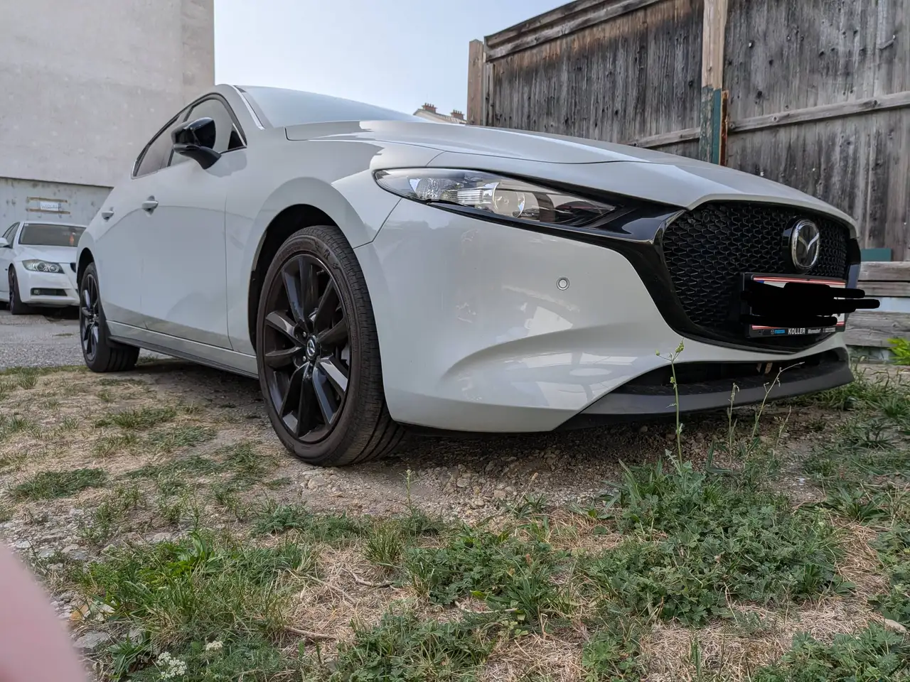 Mazda 3 Nagisa 2,5L e-SKYACTIV-G // Preis VB — photo 1 of 22