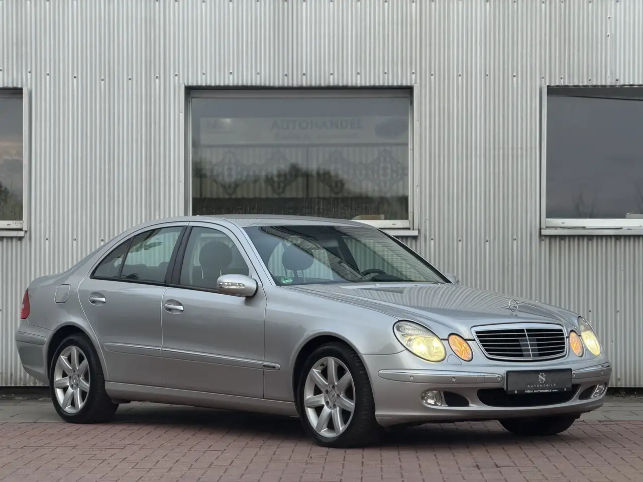 Mercedes-Benz E 320 E 320 CDI*Automatik*Xenon*Memory*Navi*PDC — photo 1 of 26