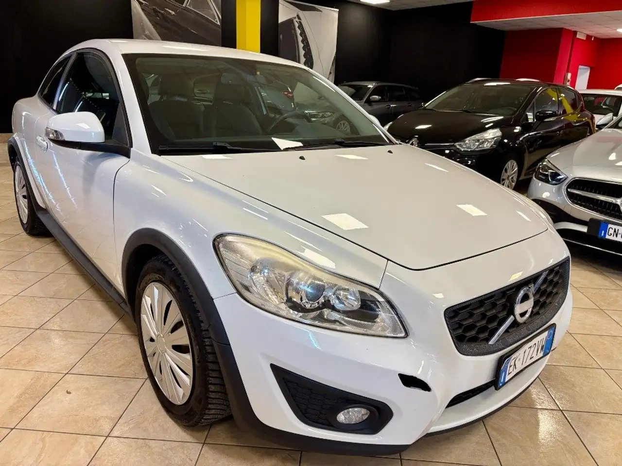 Volvo C30 D2 Black Design OK NEOPATENTATO — photo 1 of 12