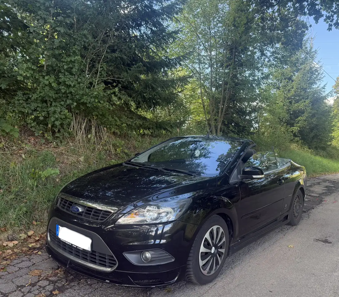 Ford Focus CC Ford Focus CC Cabrio 4-Rohr-Auspuffoptik TÜV 11/20 — photo 1 of 11