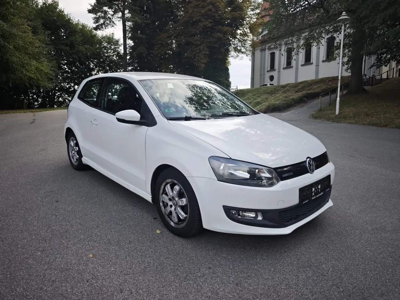 Volkswagen Polo 1.2 TDI Blue Motion — photo 1 of 10