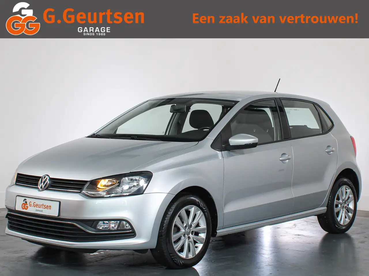 Volkswagen Polo 1.2 TSI Comfortline Connected Series Cruise Contro — photo 1 of 40