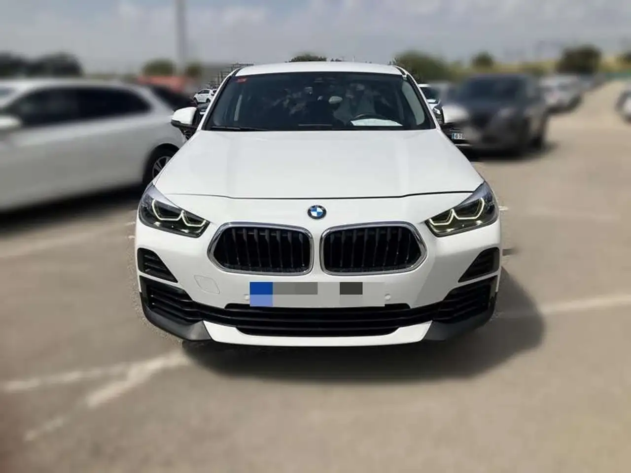 BMW X2 sDrive 18dA — photo 1 of 23
