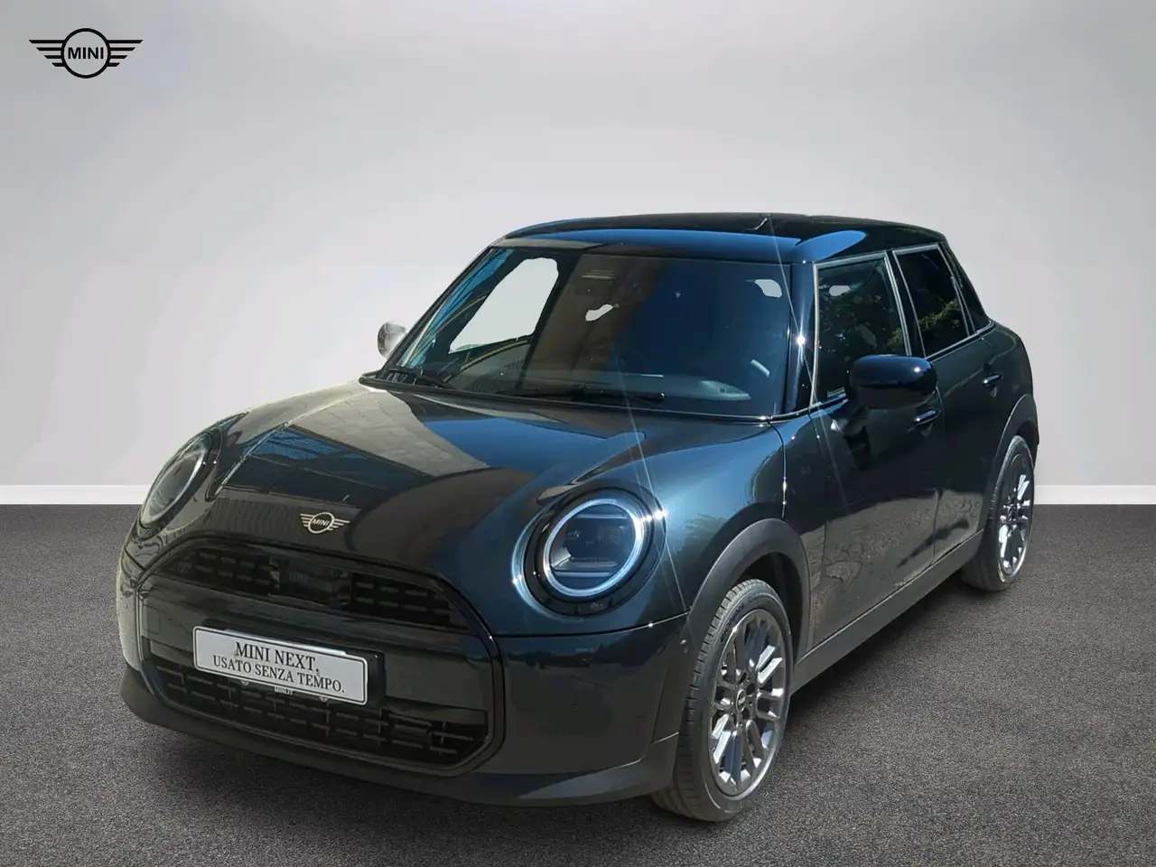 MINI Cooper C Classic — photo 1 of 17