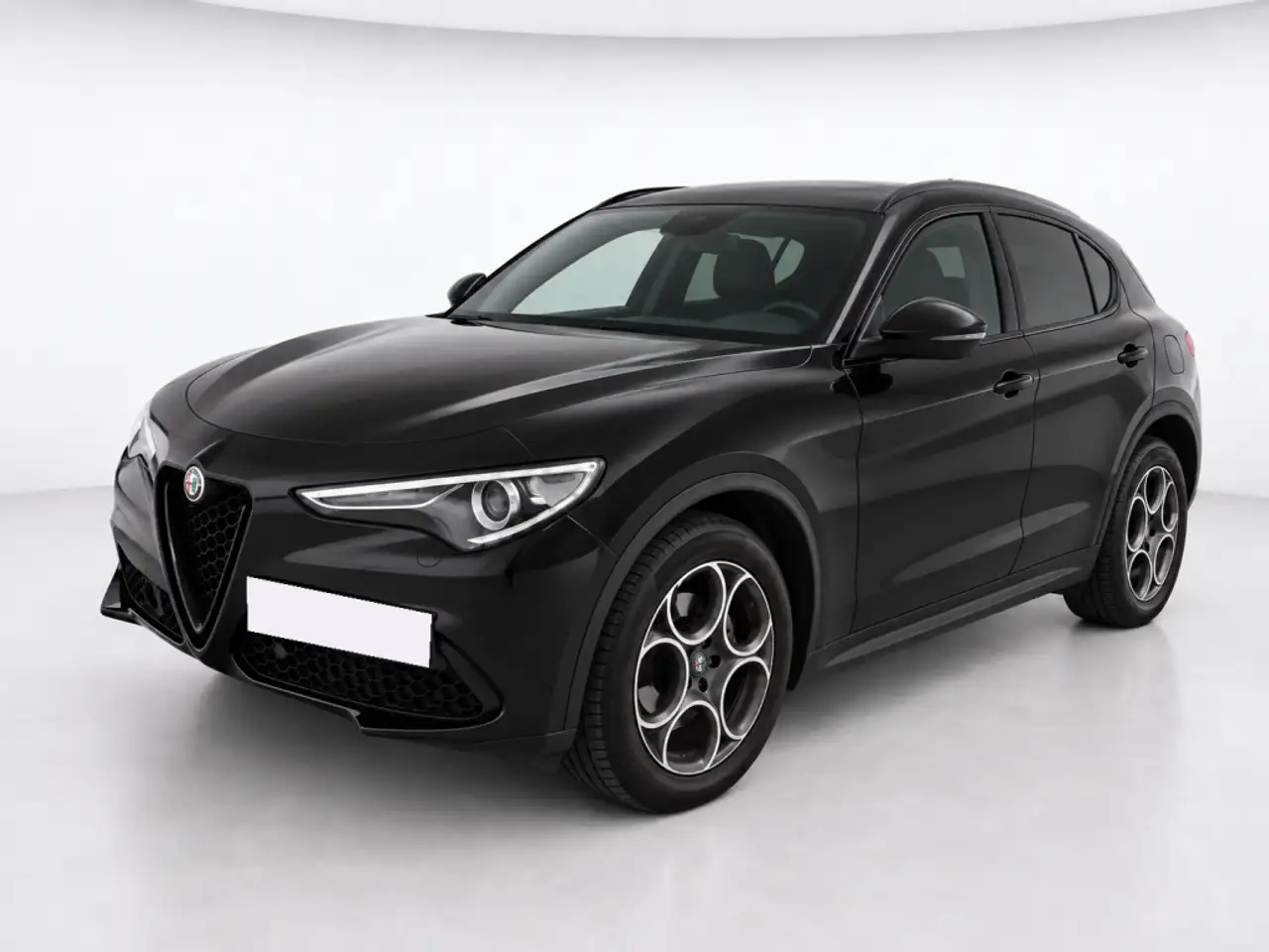 Alfa Romeo Stelvio 2.2 Executive RWD Aut. 160 — photo 1 of 7