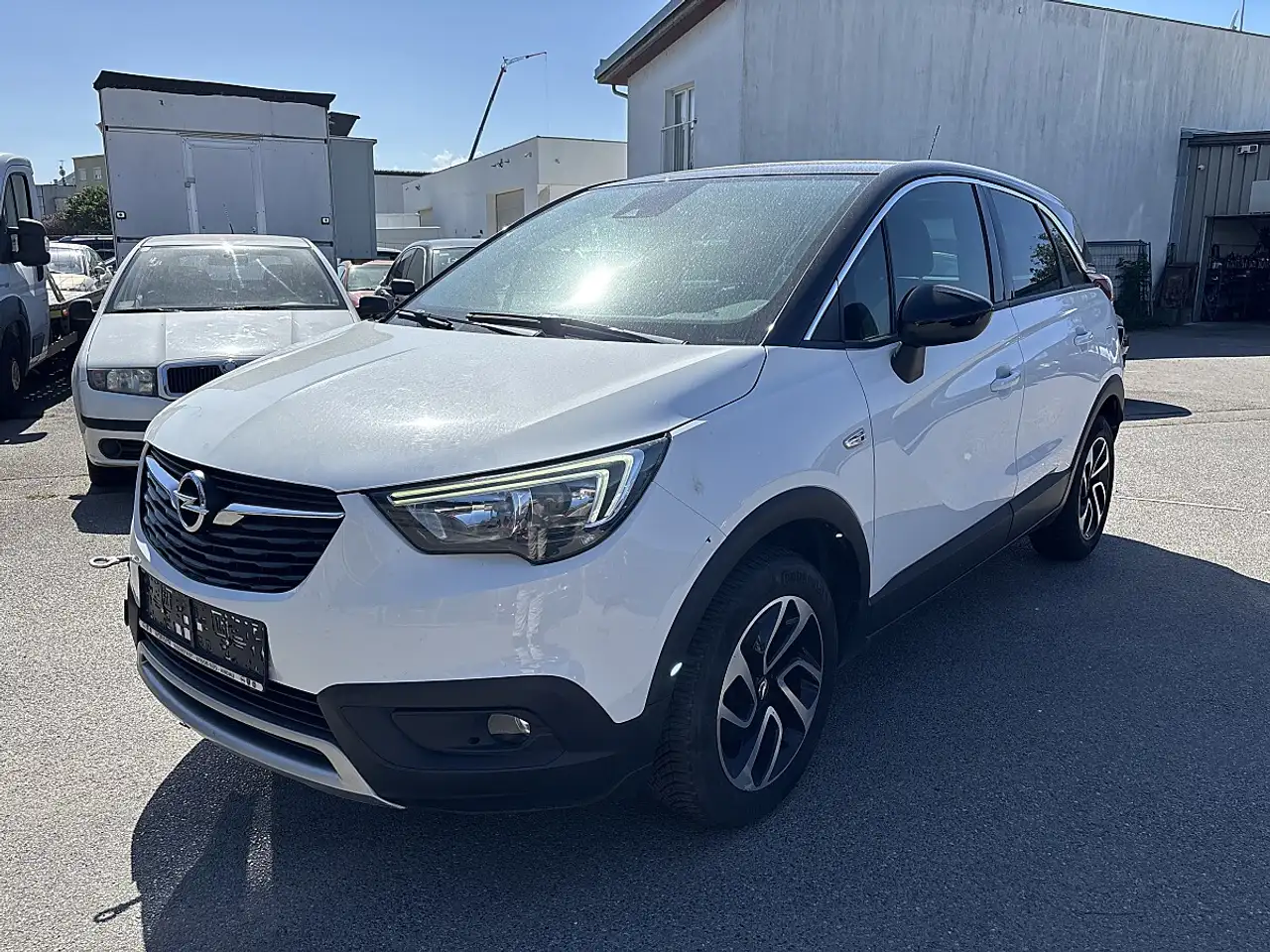 Opel Crossland X 1,2 Turbo Direct Injection Innovation St./St Aut — photo 1 of 25