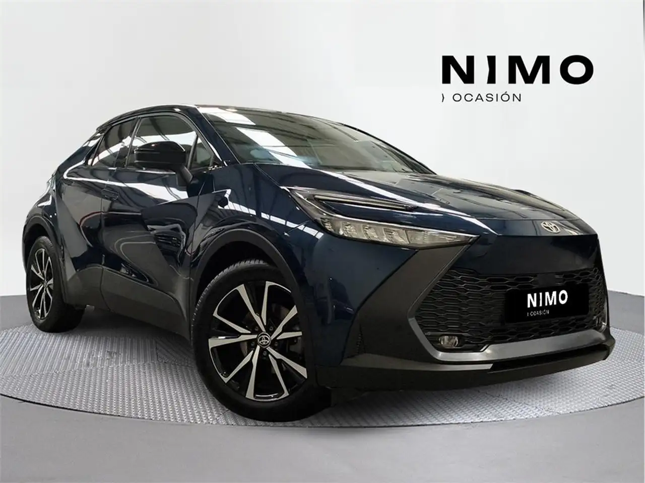 Toyota C-HR 140H Advance — photo 1 of 16