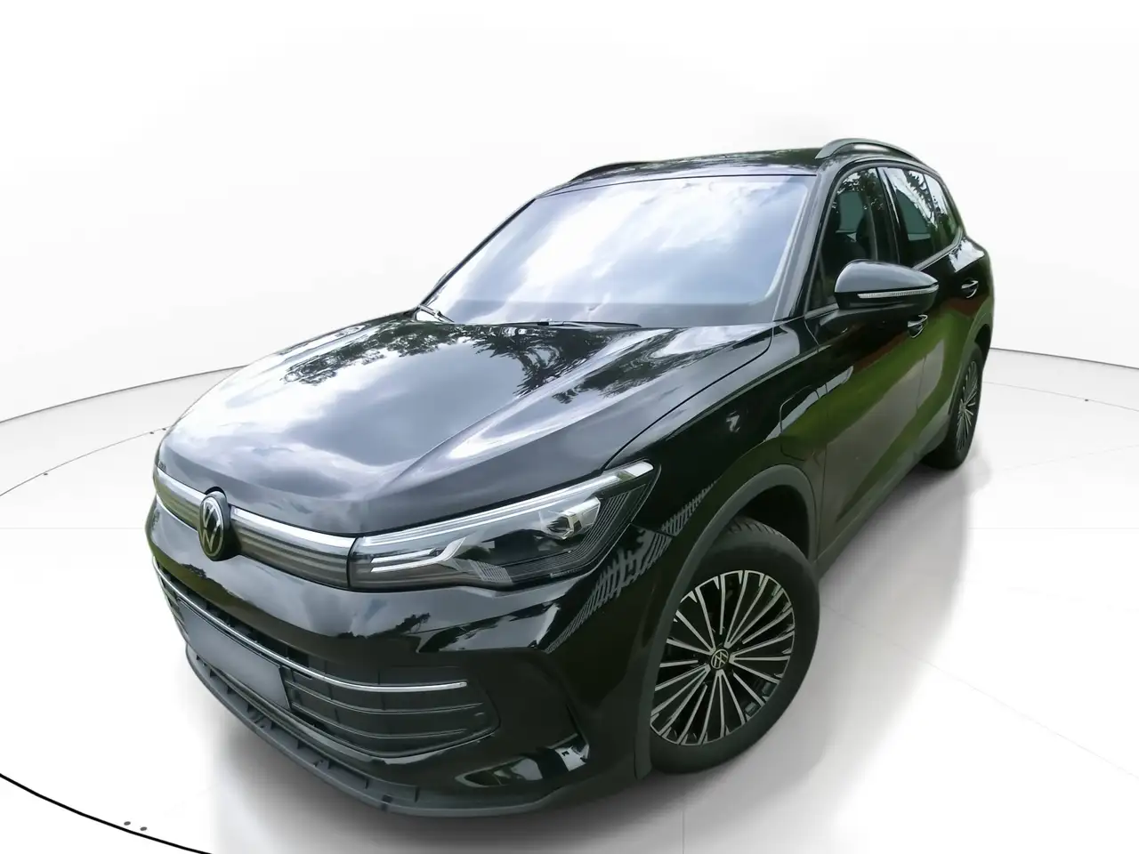 Volkswagen Tiguan 1.5 TSI eHybrid 150 kW Life *AHK*Komfortpaket*ParkAss*uvm — photo 1 of 18