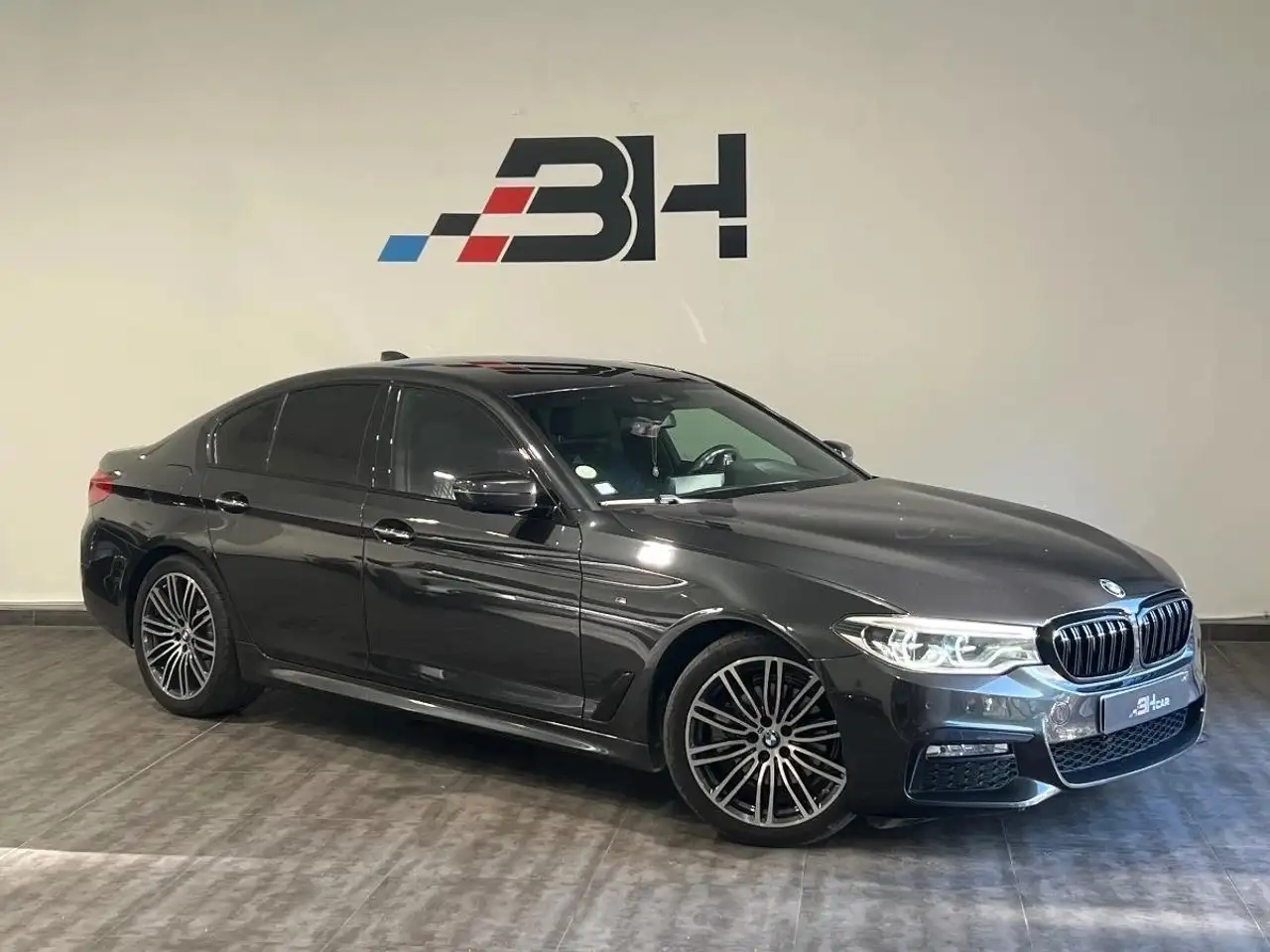 BMW 520 2.0 520D 190cv M-SPORT XDRIVE / ENTRETIEN / SIEGE ELEC CHAUFFANT / CAMERA / GARANTIE — photo 1 of 31