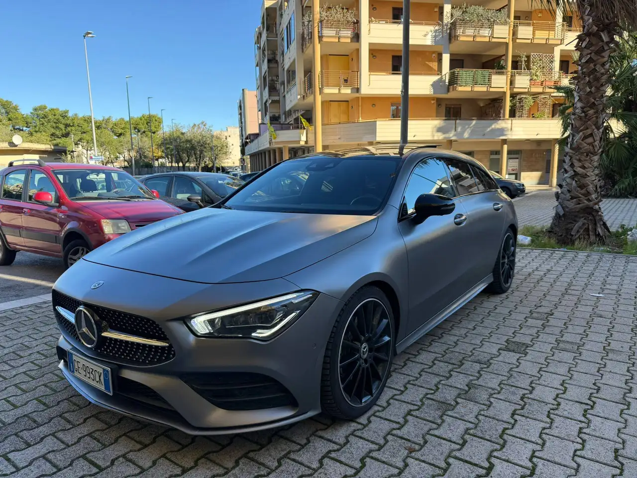 Mercedes-Benz CLA 200 CLA Sh.Brake - X118 Shooting Brake PREMIUM AMG auto — photo 1 of 15