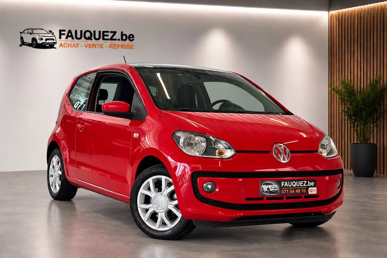 Volkswagen up! 1.0i | Toit panoramique - Climatisation - Radars de recul - JA 15’’ | Garantie 12 mois — photo 1 of 15