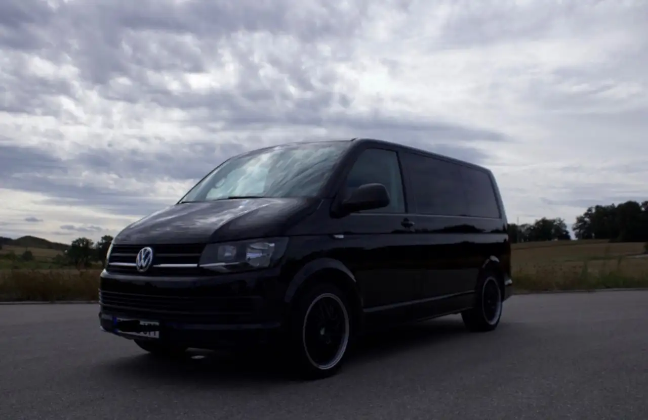 Volkswagen T6 Multivan Multivan Kurz Trendline — photo 1 of 13