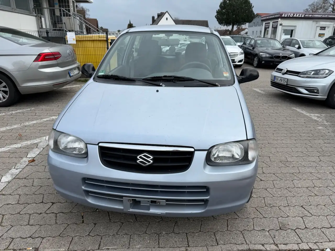 Suzuki Alto mit Klima — photo 1 of 14