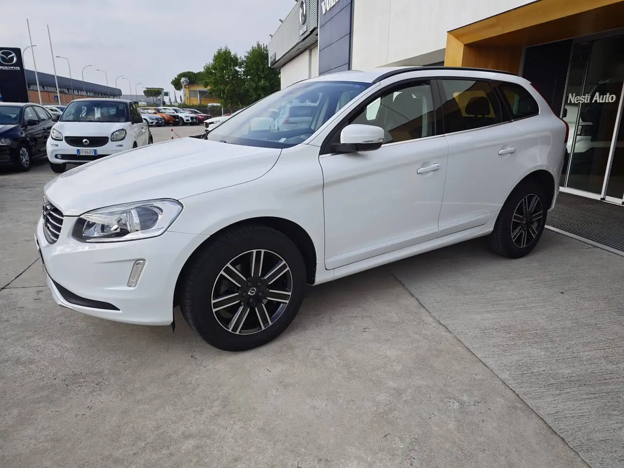 Volvo XC60 XC60 I 2014 2.4 d4 Business Plus awd 190cv — photo 1 of 15