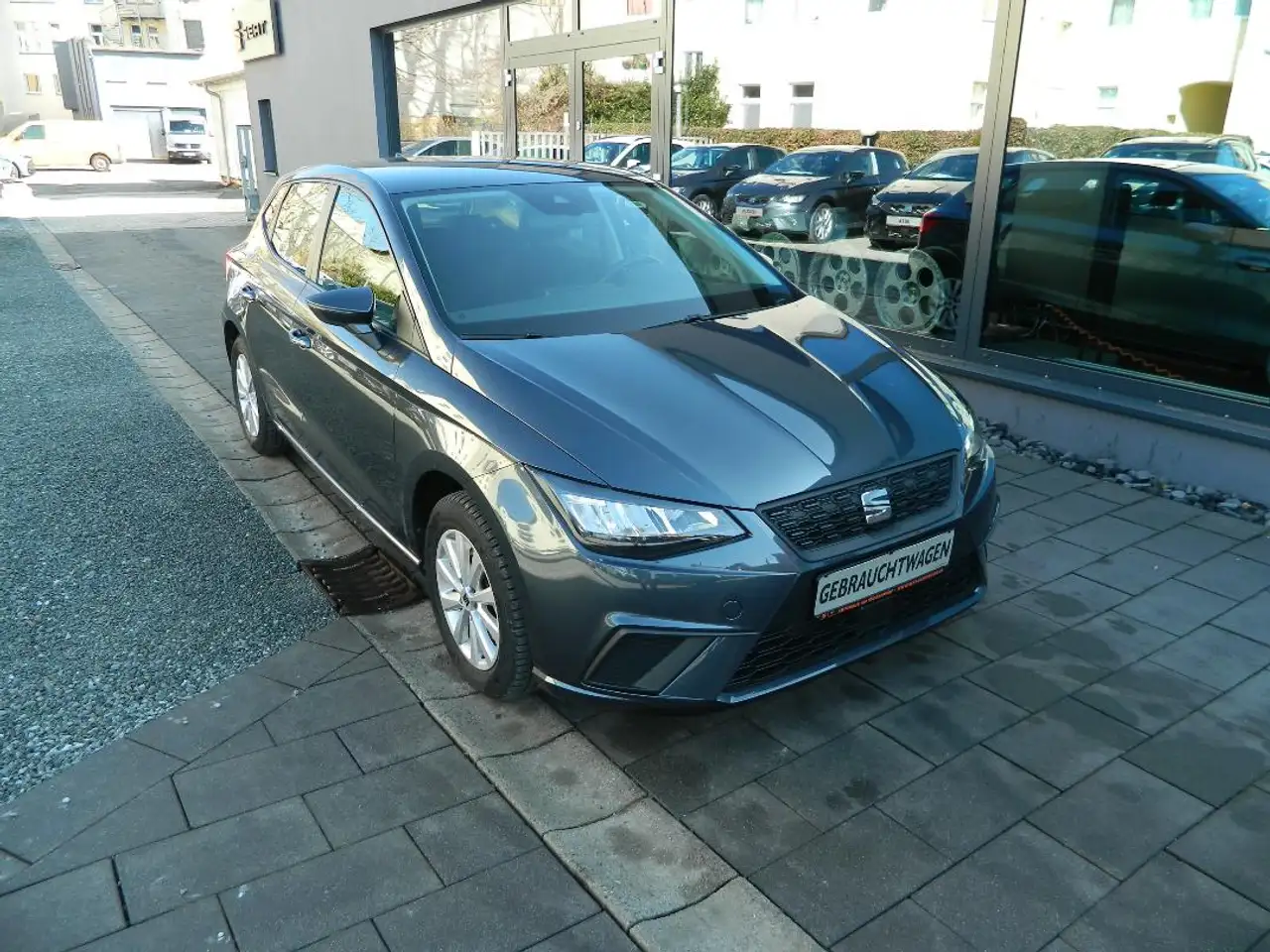 SEAT Ibiza Style Edition 1.0 TSI DSG Sitzheiz/Navi/PDC/Climat — photo 1 of 20