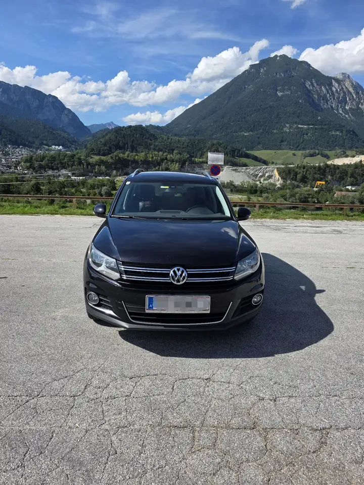 Volkswagen Tiguan 2.0 TDI DPF Lounge Sport & Style — photo 1 of 6