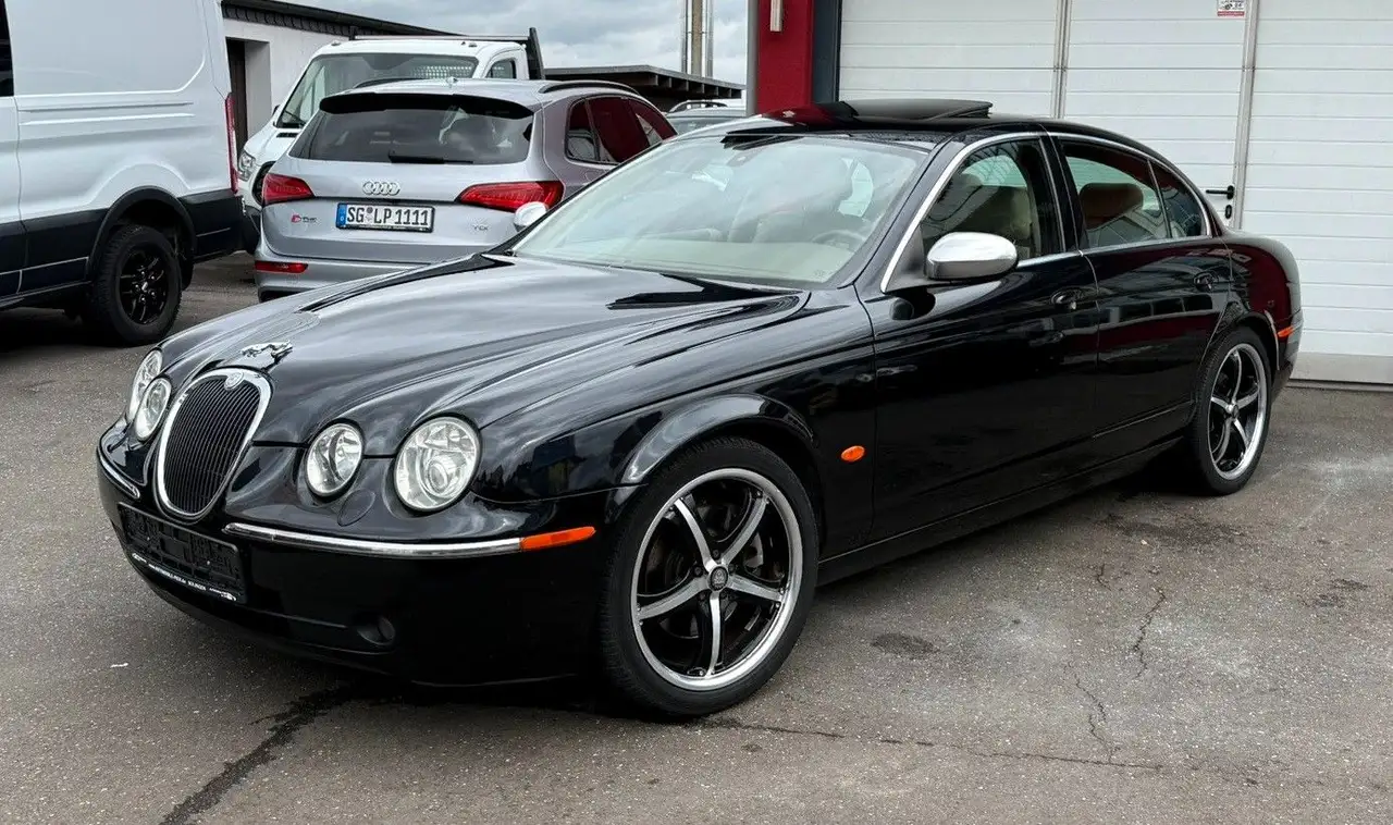 Jaguar S-Type 4.2 V8 Executive Leder/Navi/Shd/Xenon — photo 1 of 20