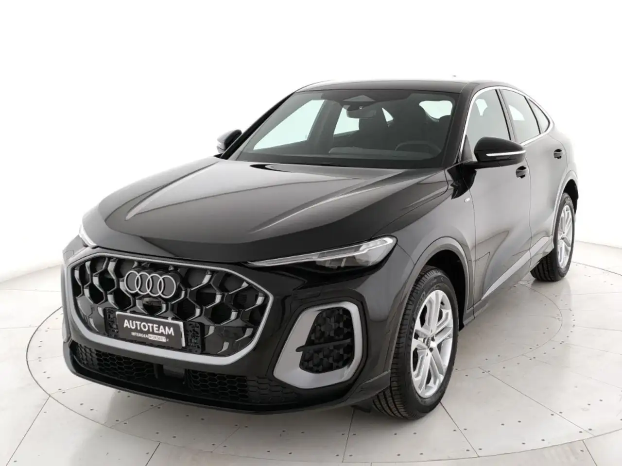 Audi Q5 Sportback 40 2.0 tdi mhev 12V S line quattro s-tro — photo 1 of 15