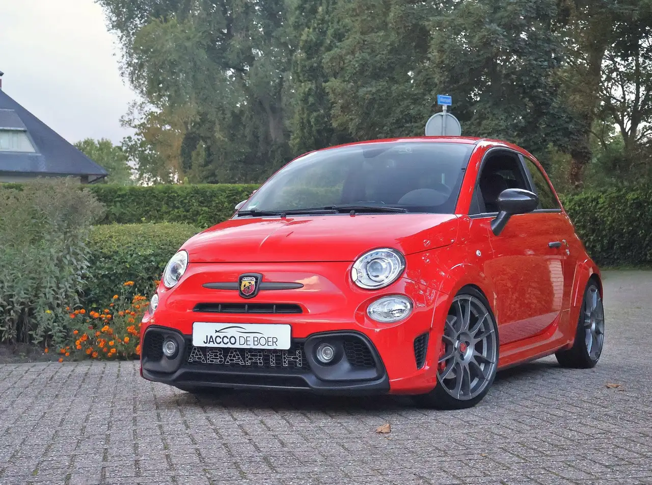 Fiat 500 Abarth 1.4 T-Jet Competizione 180pk Sabelt-Carbon-BiPosto — photo 1 of 15