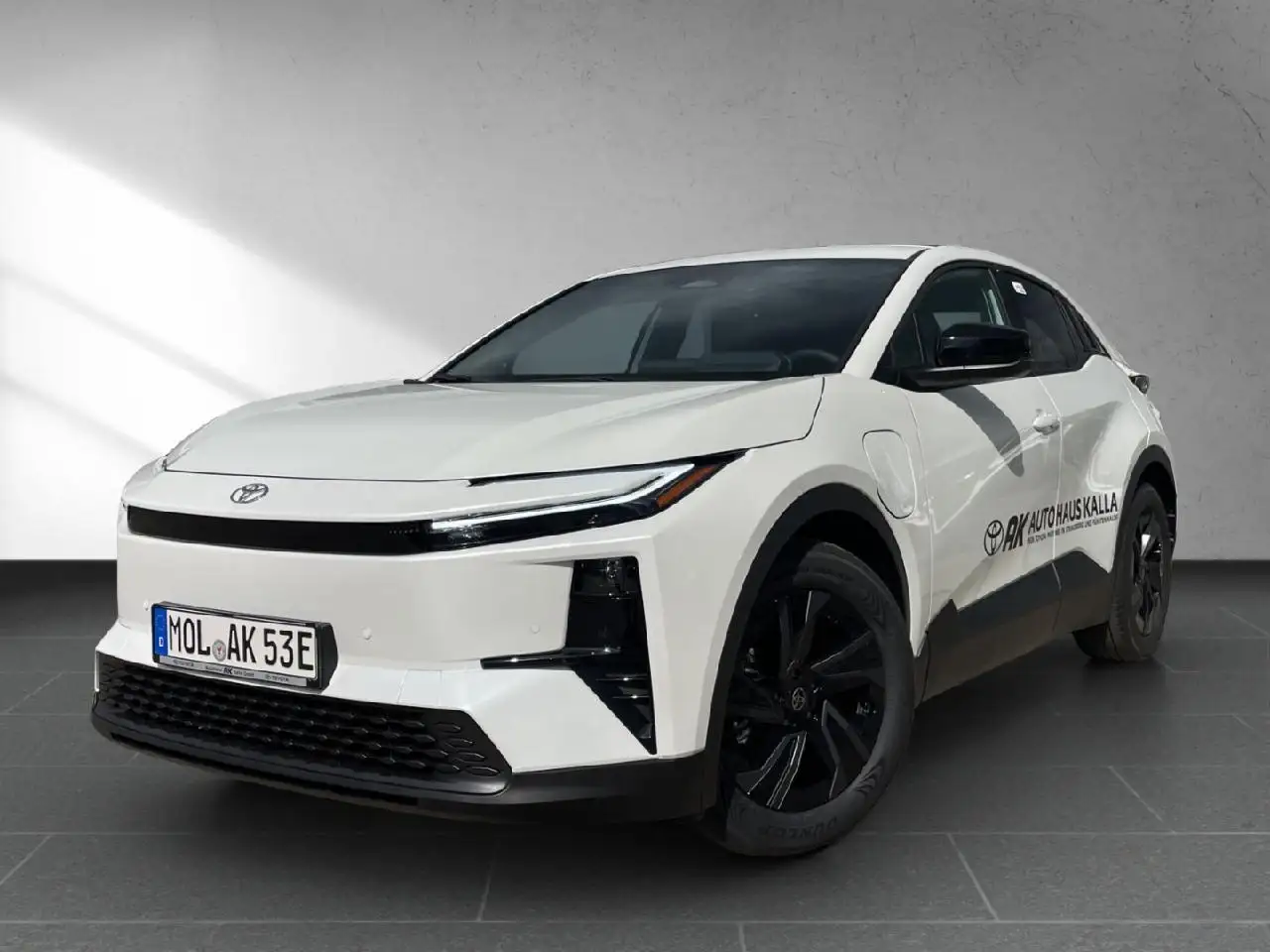 Toyota C-HR+ 165 kW Teamplayer *GARANTIE, LED, NAVI, CARPLAY — photo 1 of 25