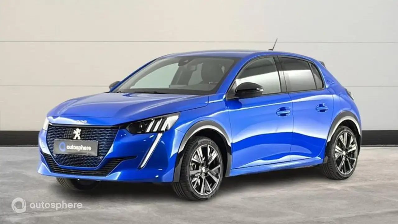 Peugeot 208 e-208 136ch GT — photo 1 of 20