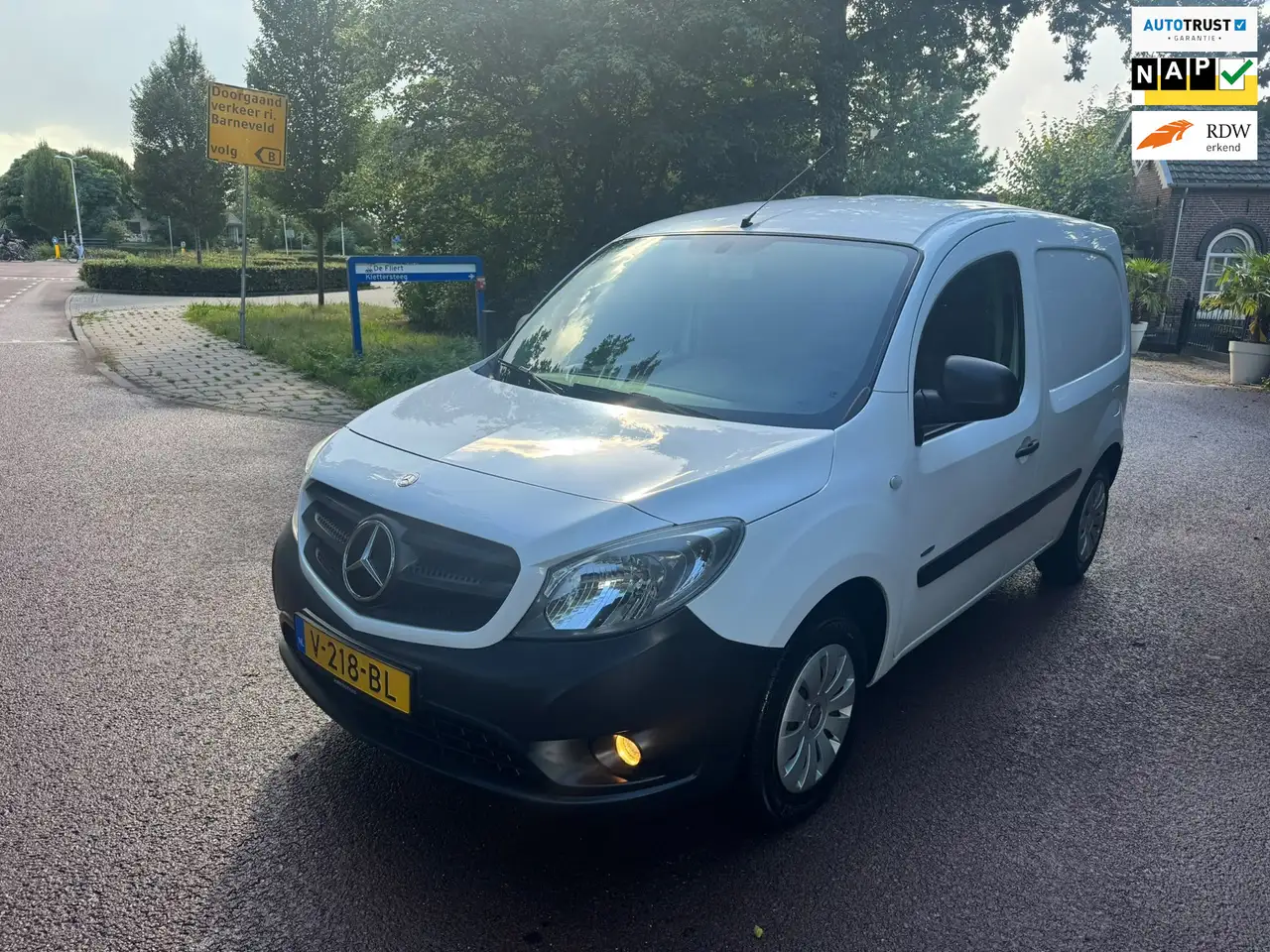 Mercedes-Benz Citan 108 CDI BlueEFFICIENCY Business Professional / Air — photo 1 of 19