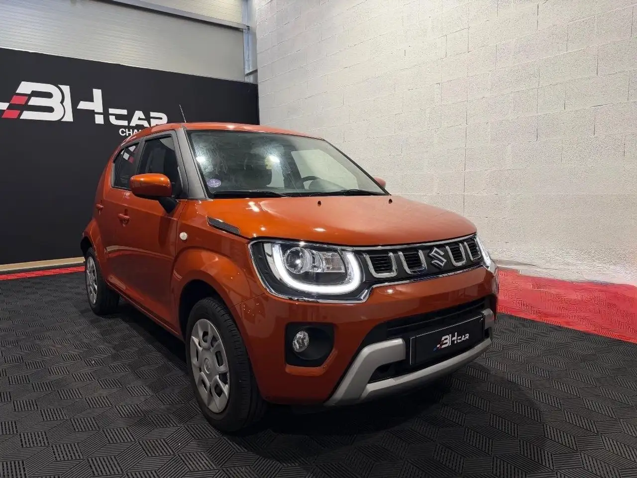 Suzuki Ignis 85 SHVS AVANTAGE 2WD — photo 1 of 26