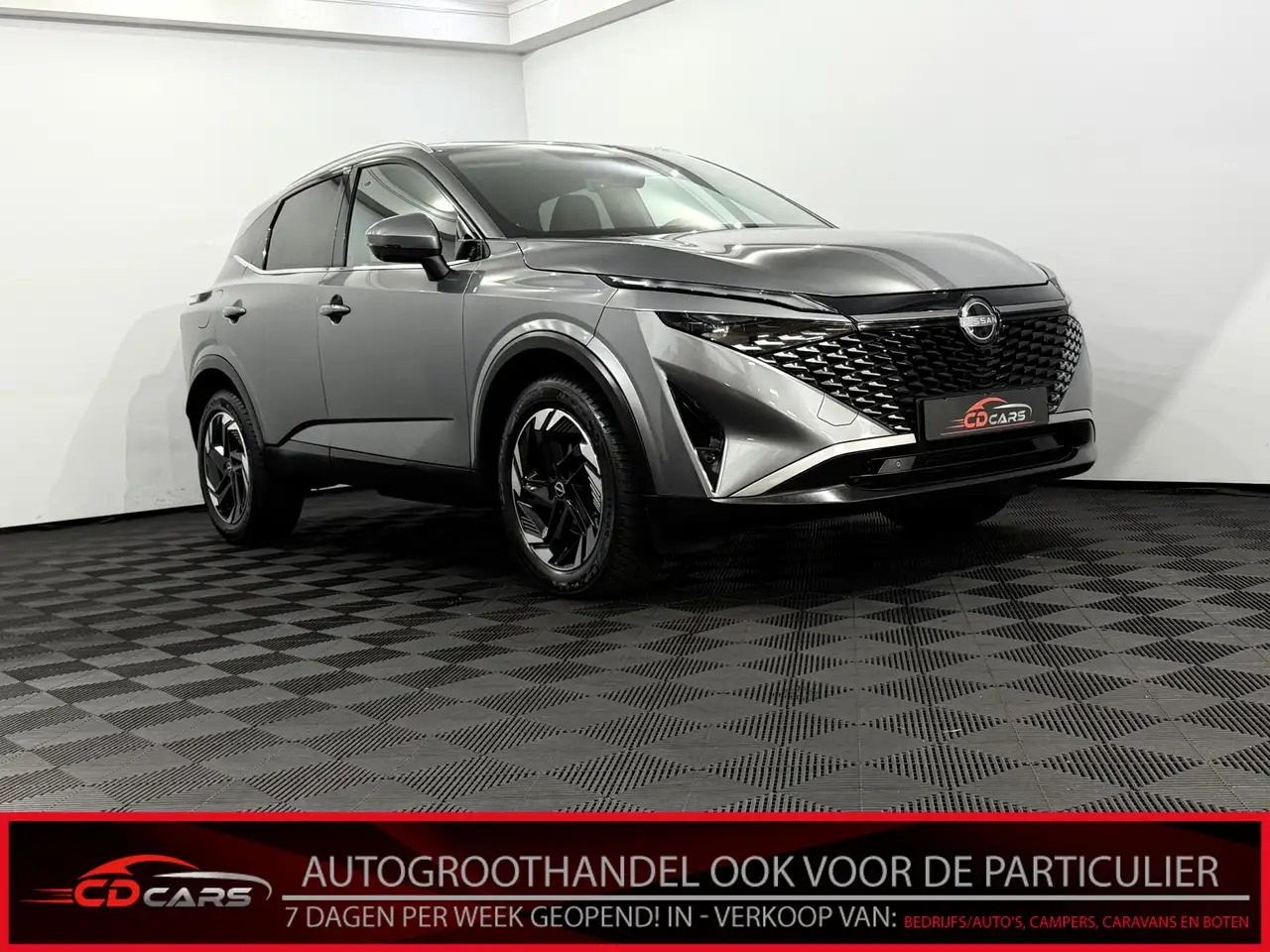Nissan Qashqai 1.3 MHEV Xtronic N-Connecta Clima, 360 Camera, Nav — photo 1 of 32