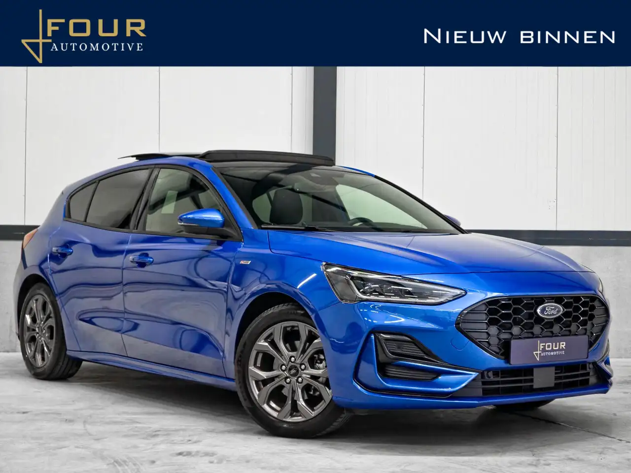Ford Focus 1.0 EcoBoost Hybrid ST Line | Panoramadak | NW Sch — photo 1 of 28