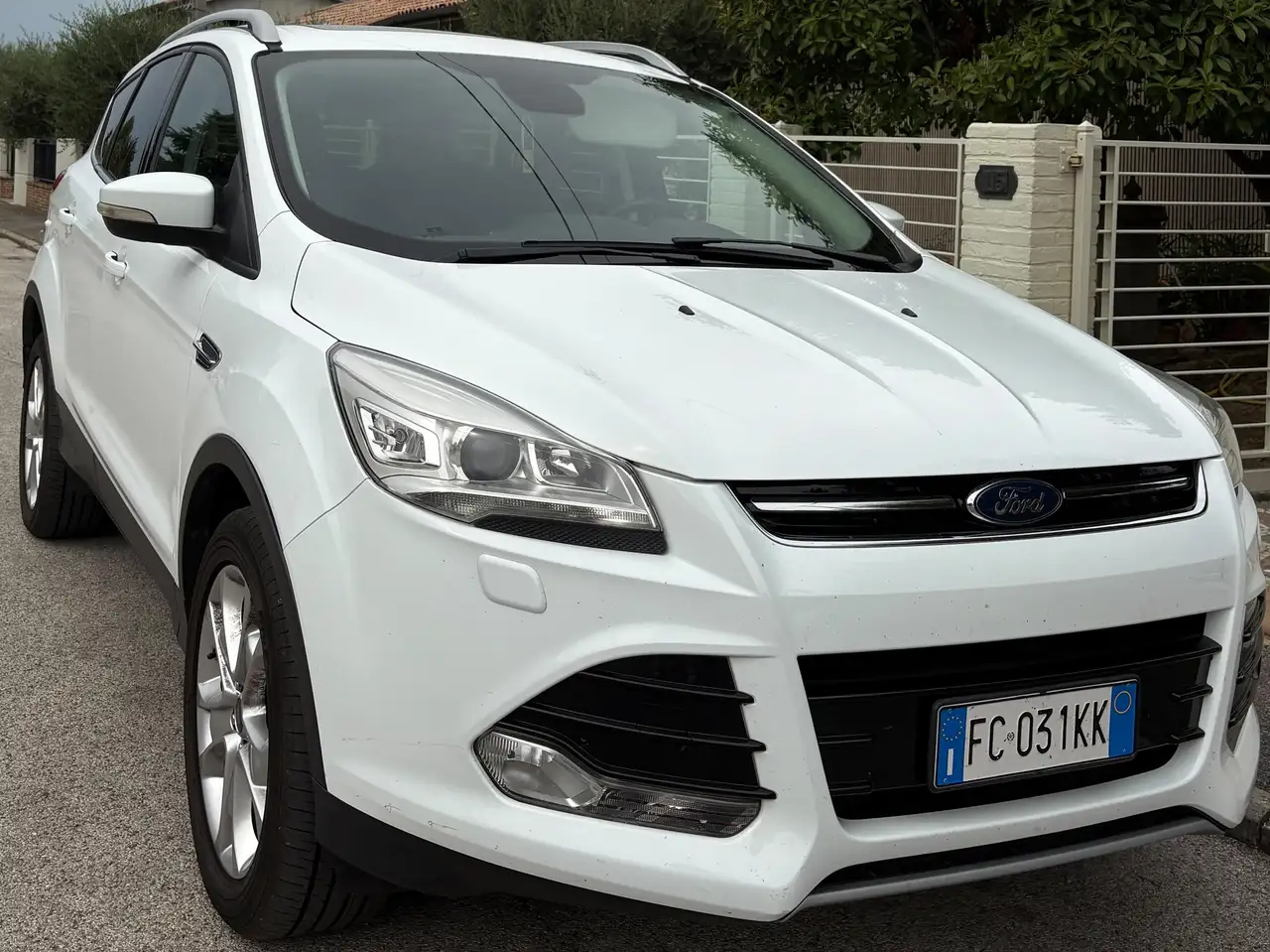 Ford Kuga Kuga II 2013 2.0 tdci Titanium 2wd s — photo 1 of 15