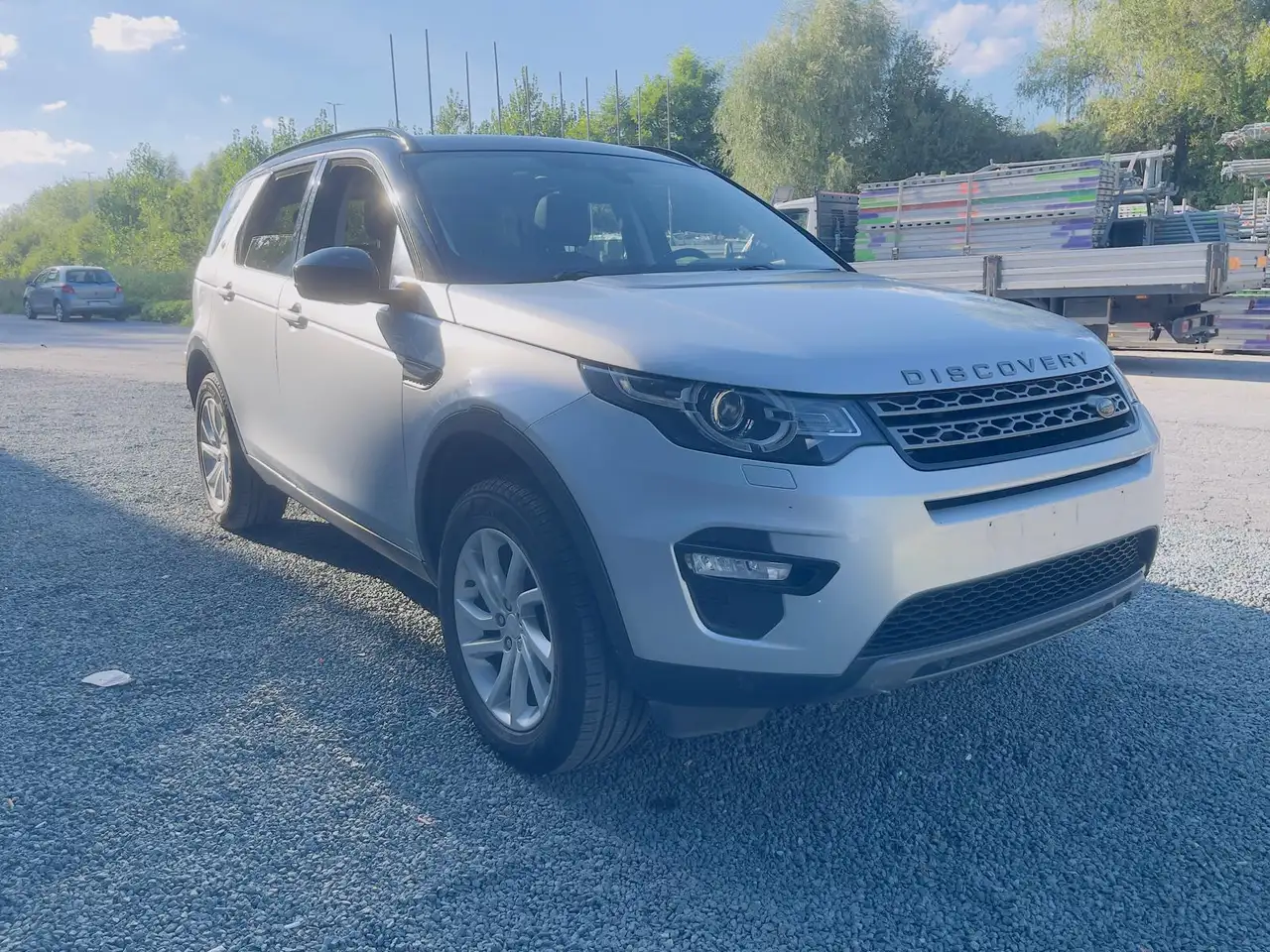 Land Rover Discovery Sport Discovery Sport 2.0 TD4 Urban Series Pure — photo 1 of 15