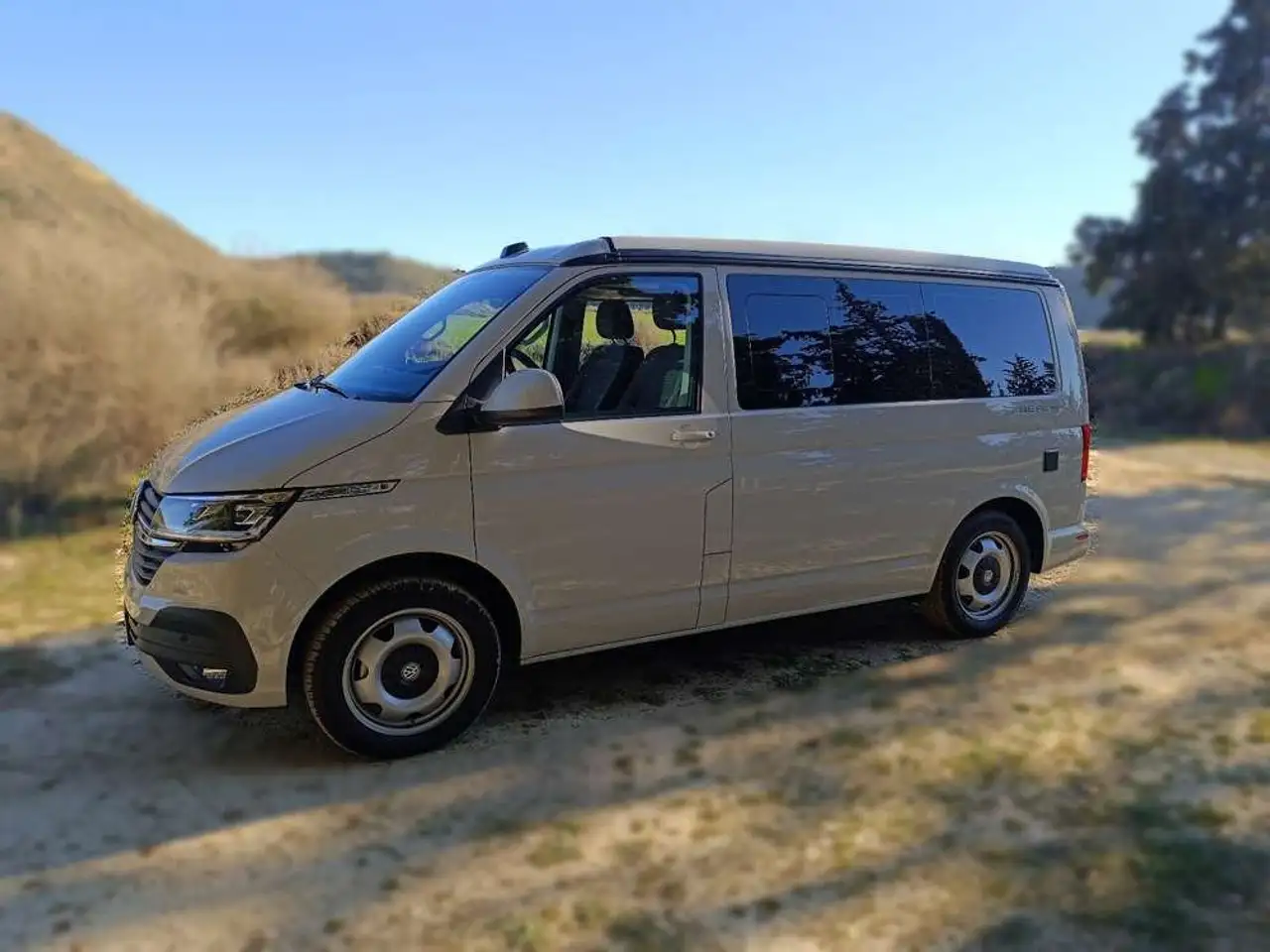 Volkswagen Outdoor Beach Camper TDI 110KW (150CV) — photo 1 of 11