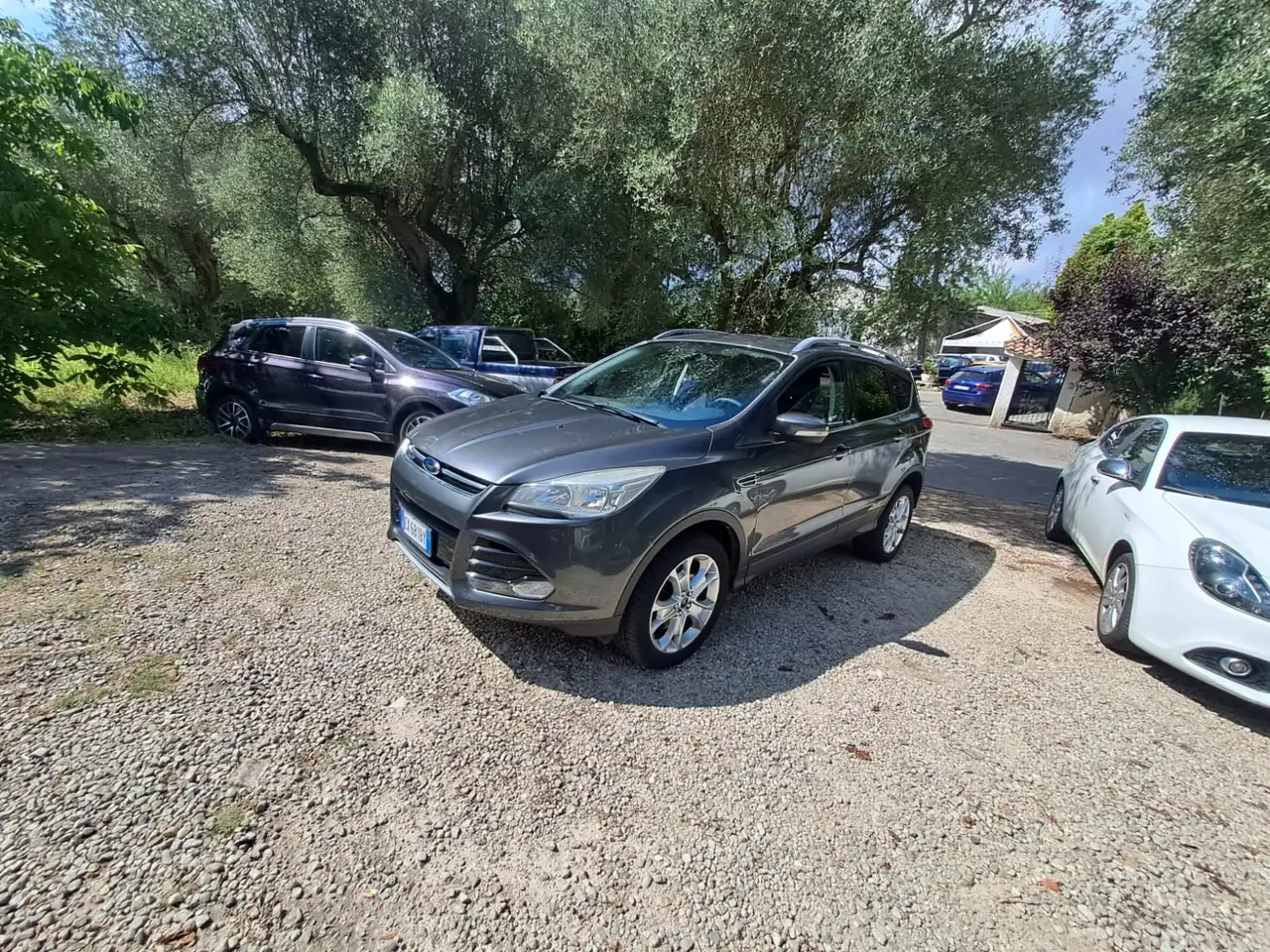 Ford Kuga 2.0 tdci Titanium 2wd 115cv — photo 1 of 13