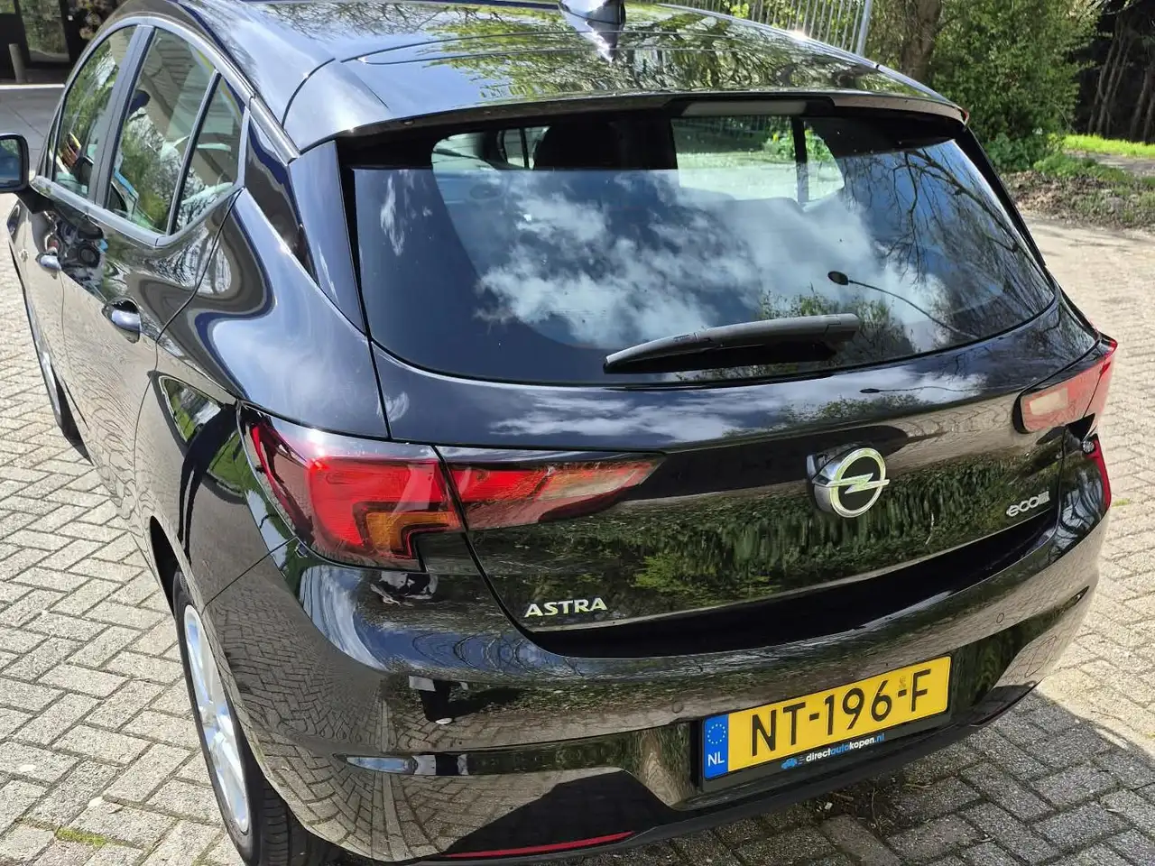 Opel Astra Astra 1.0 Online Edition — photo 1 of 36