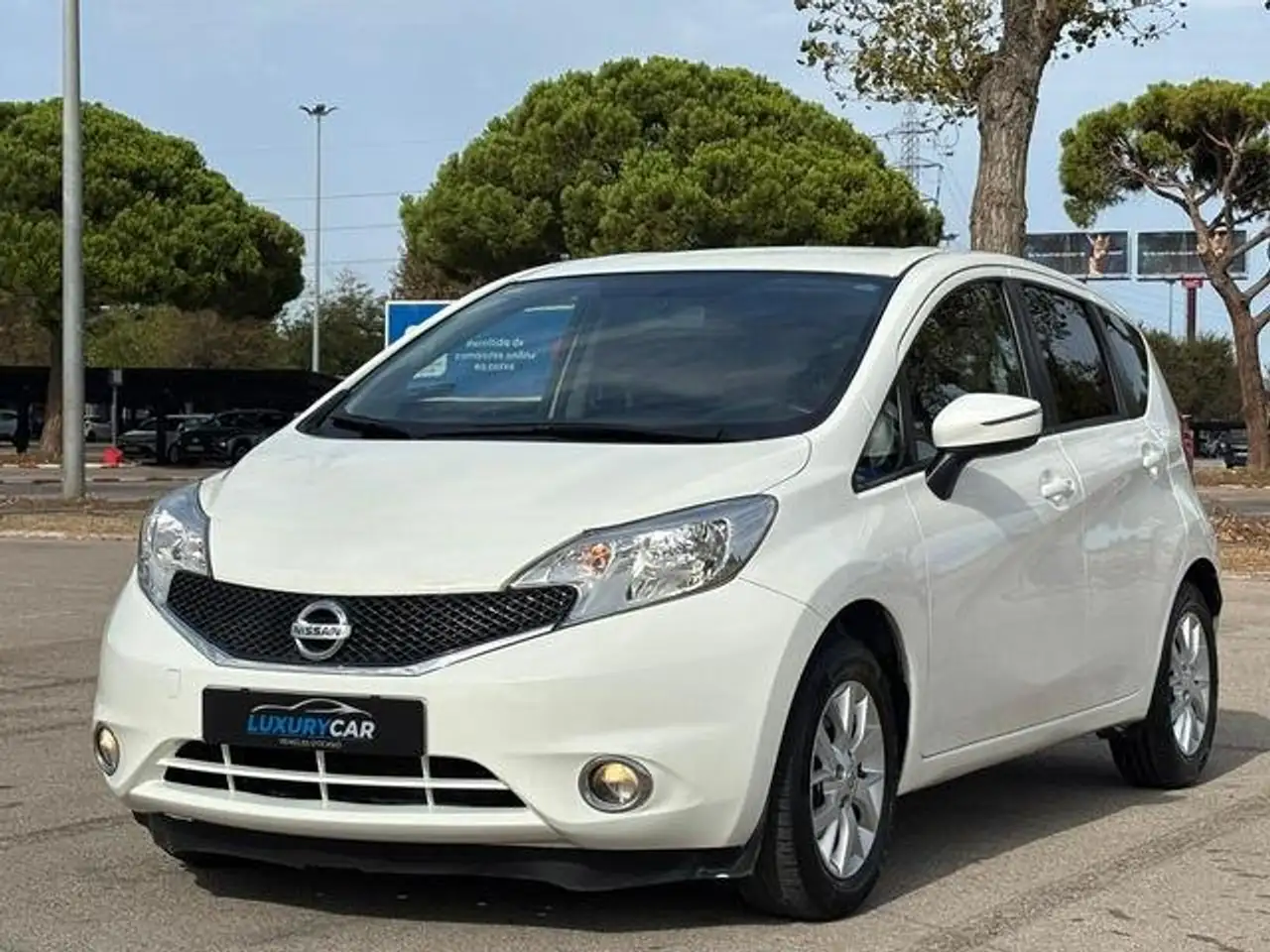 Nissan Note 1.2 Acenta — photo 1 of 14