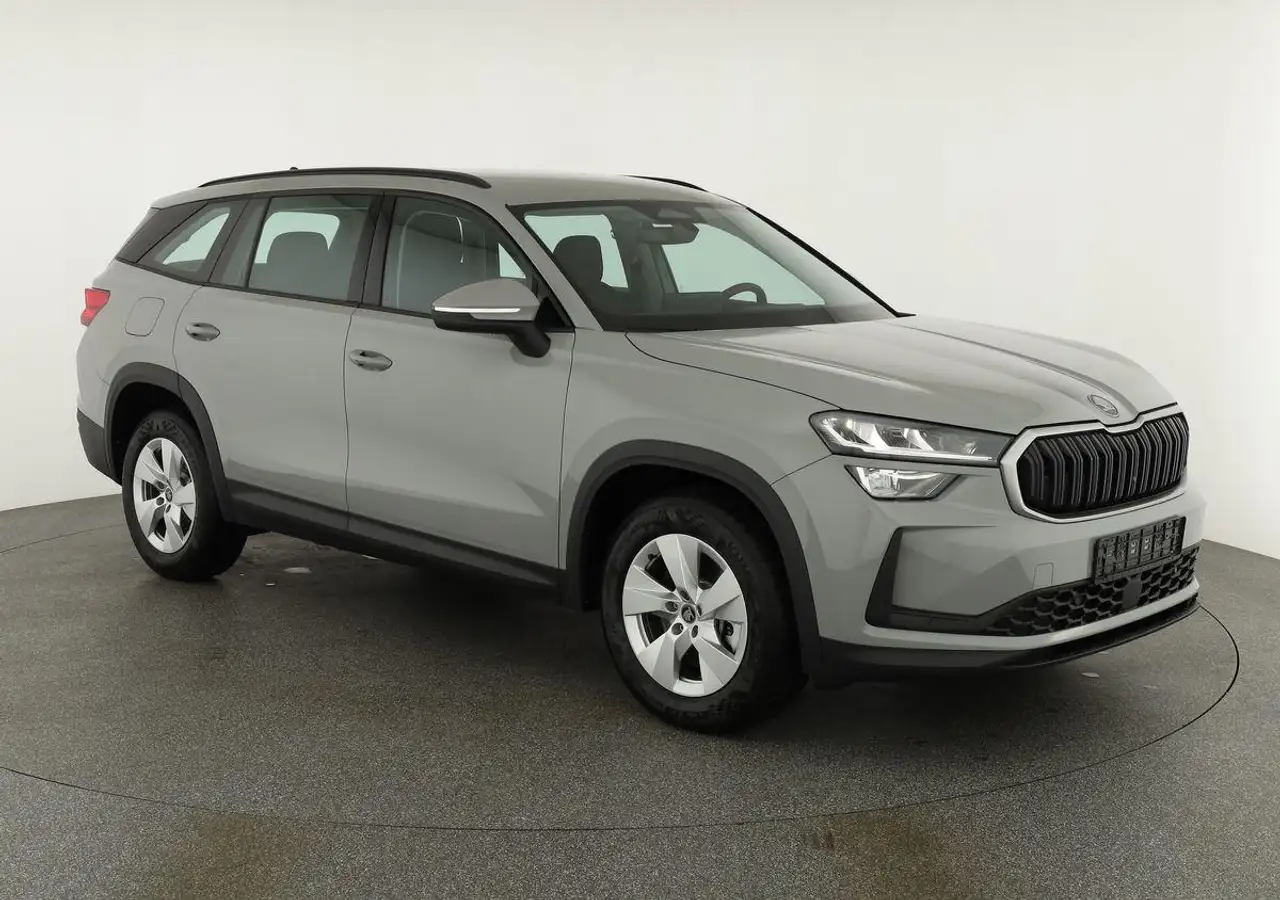 Skoda Kodiaq 2.0 TDI 110 kW Selection DSG Selection, 7-Sitze... — photo 1 of 40