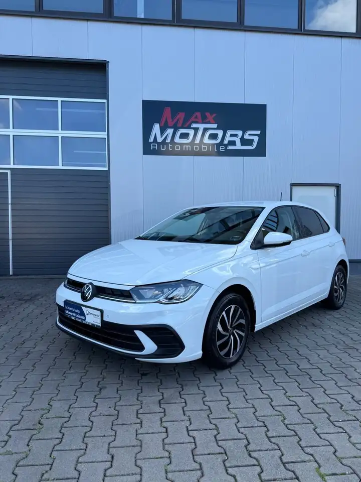Volkswagen Polo VI Life,LED,SHZ,PDC,1.Hand,CarPlay,VirtualC — photo 1 of 17
