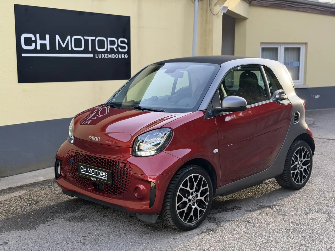 smart forTwo EQ Prime — photo 1 of 12