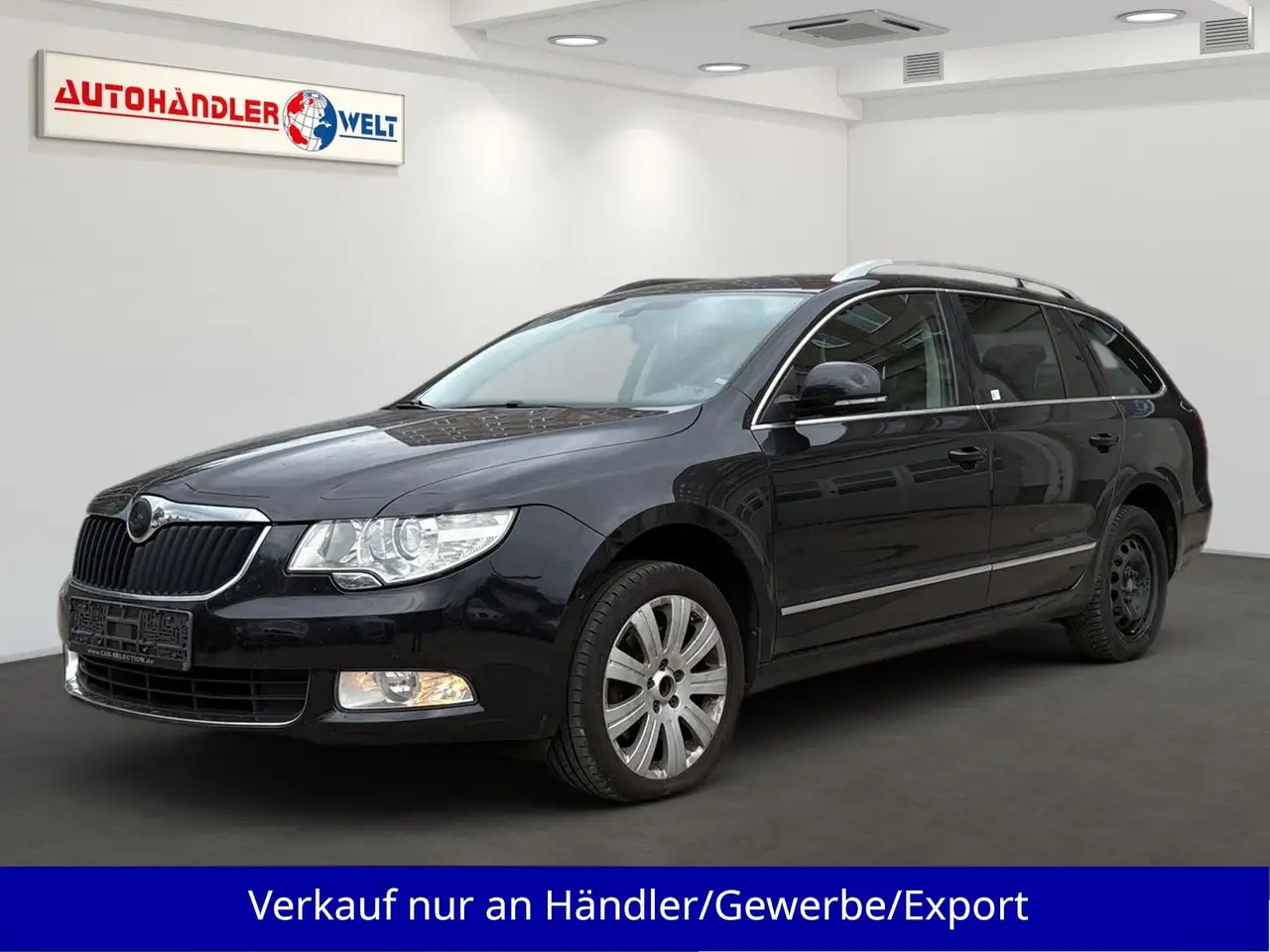 Skoda Superb Kombi 2.0 TDI Automatik Xenon Leder SHZ N — photo 1 of 17