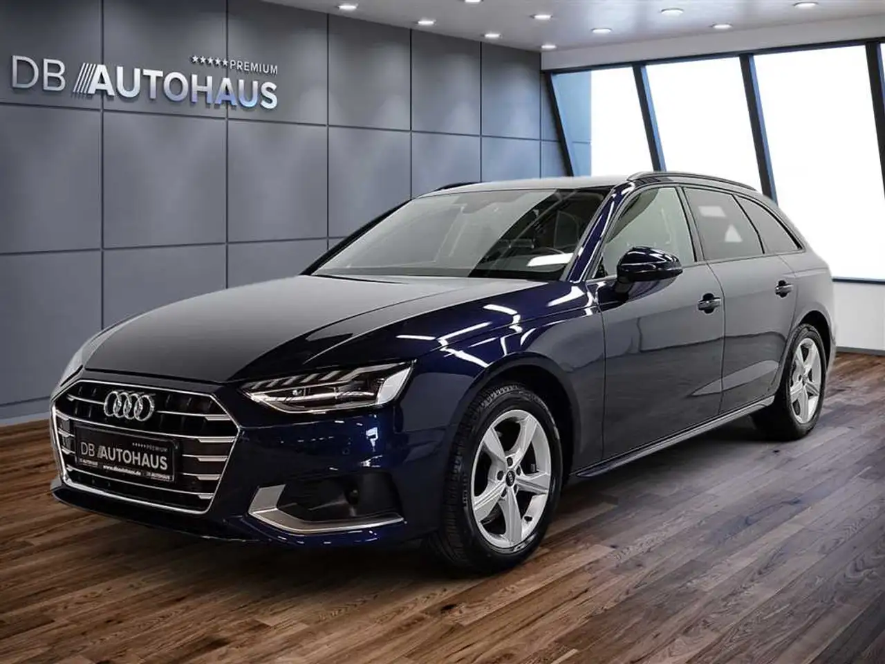 Audi A4 advanced 35 2.0 TFSI S-tronic — photo 1 of 36