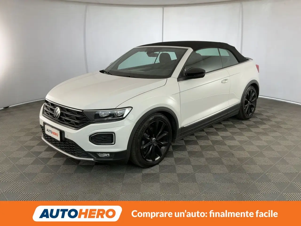 Volkswagen T-Roc 1.5 TSI ACT Style Cabriolet DSG — photo 1 of 15