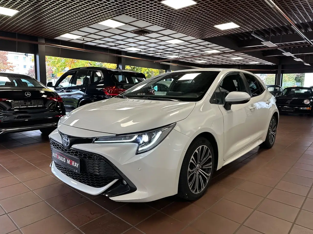 Toyota Corolla Hybrid Team D, Automatik, Navi., Kamera — photo 1 of 22