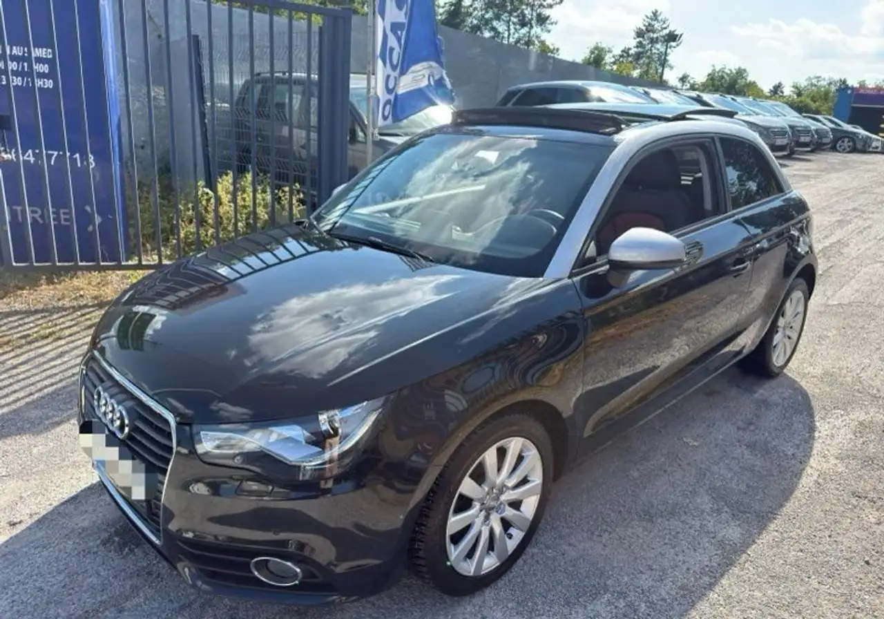 Audi A1 Magnifique en 1,4 122 cv toit ouvrant cuir rouge — photo 1 of 5