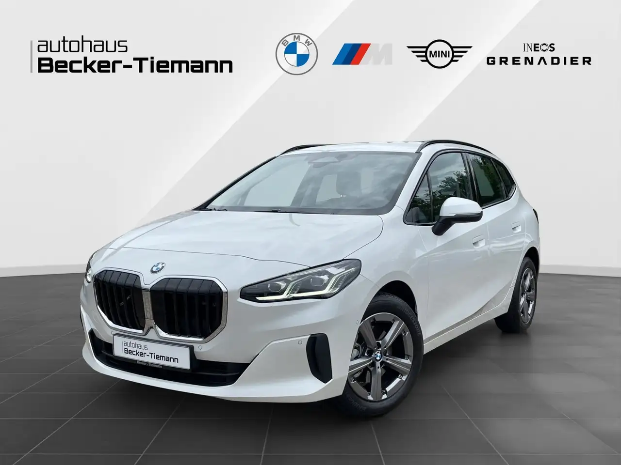 BMW 220 i Active Tourer/ AHK/ RFK/ Adapt. LED — photo 1 of 15