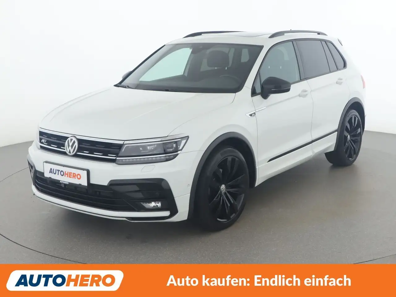 Volkswagen Tiguan 2.0 TDI Comfortline 4Motion BlueMotion Tech R-Line — photo 1 of 33