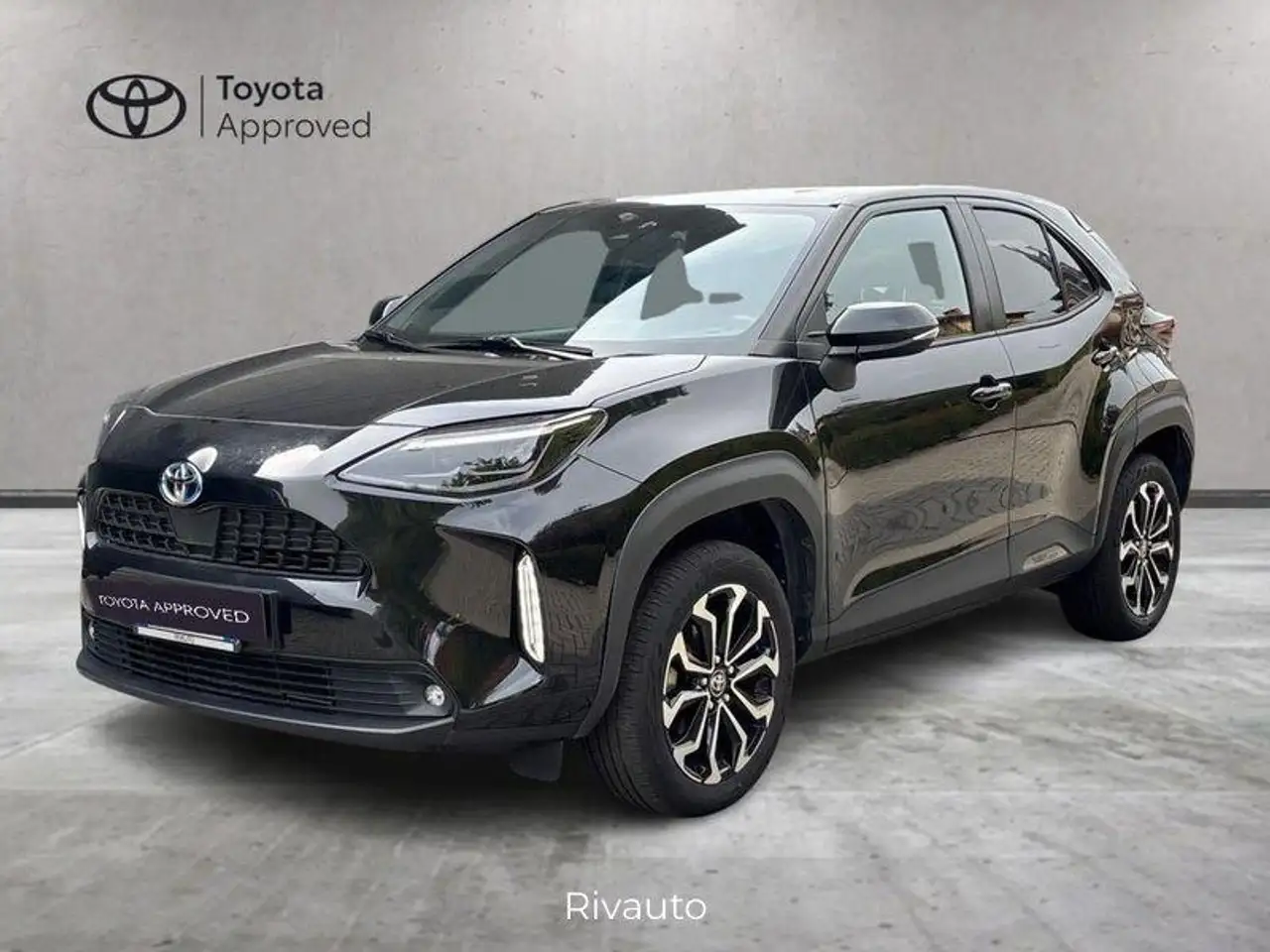 Toyota Yaris Cross 1.5h Trend fwd 115cv e-cvt — photo 1 of 13