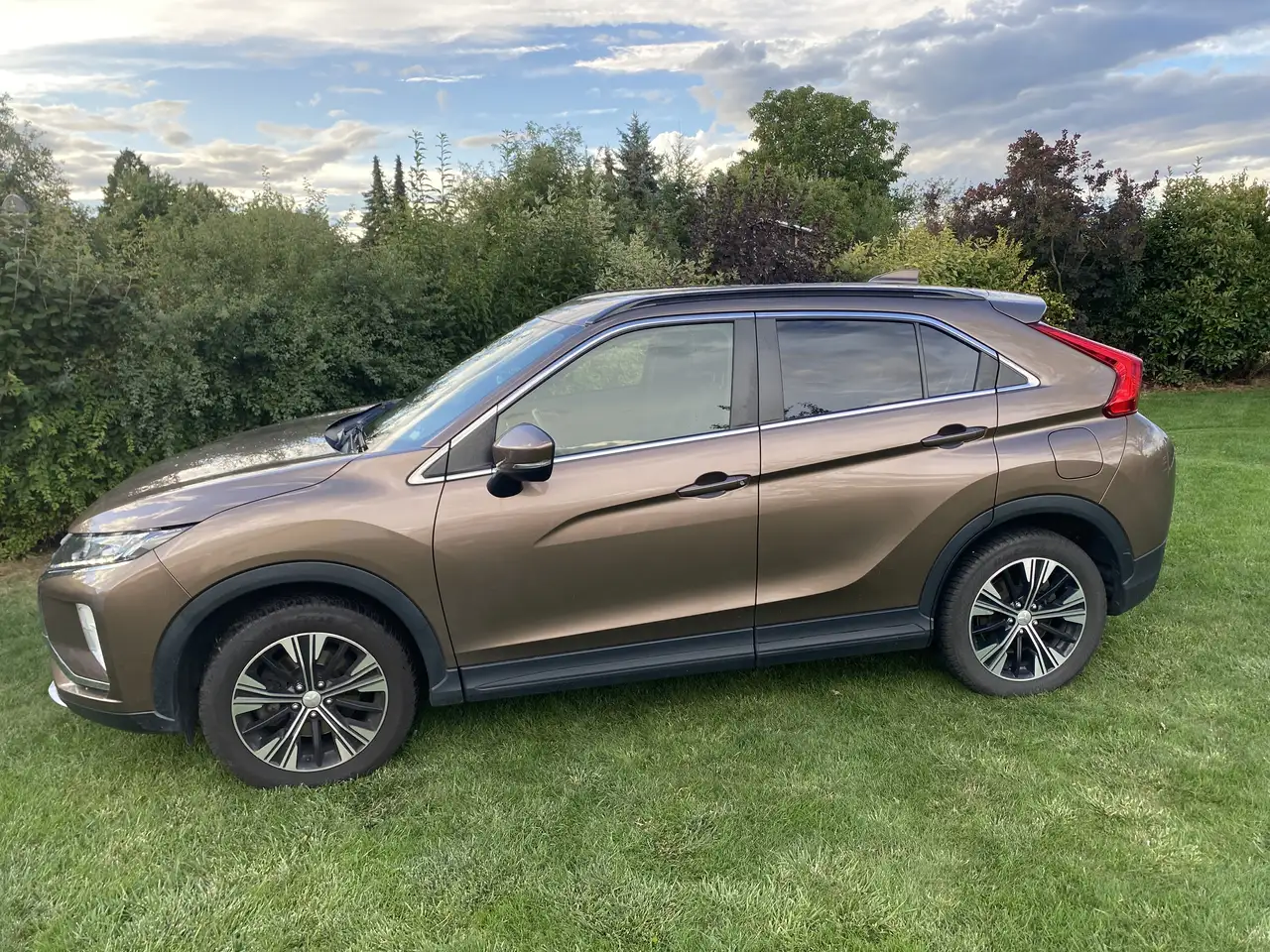 Mitsubishi Eclipse Cross 1.5 T-MIVEC ClearTec 2WD Diamant Edition — photo 1 of 16