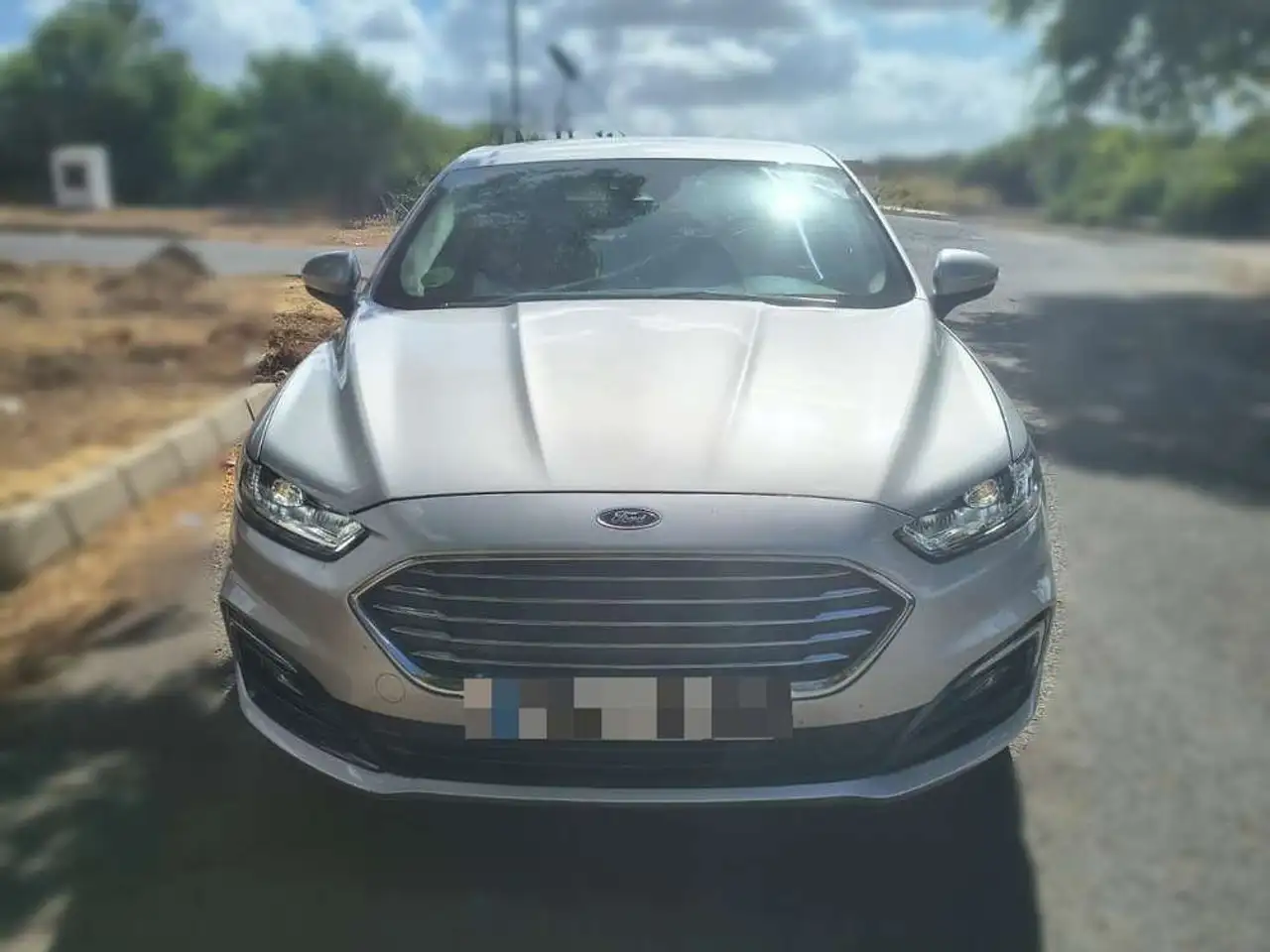Ford Mondeo 2.0 TDCi 110kW (150CV) Titanium — photo 1 of 28